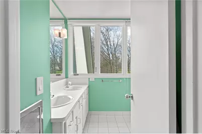 29475 S Woodland Road, Pepper Pike, OH 44124 - Photo 32