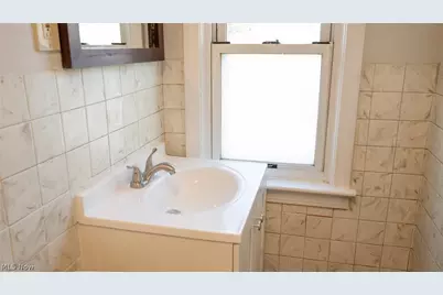 19071 Naumann Avenue, Euclid, OH 44119 - Photo 14