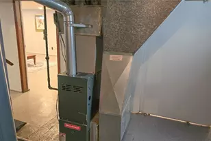 19071 Naumann Ave, Euclid, OH 44119 - Photo 16