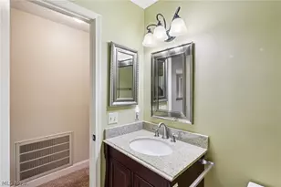 1071 N Jefferson St, Medina, OH 44256 - Photo 20