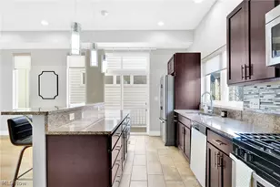 2278 City View Dr, Loveland, OH 44113 - Photo 16