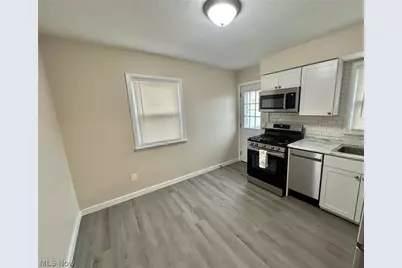 1193 Stratford, Barberton, OH 44203 - Photo 4