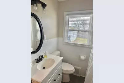 1193 Stratford, Barberton, OH 44203 - Photo 8