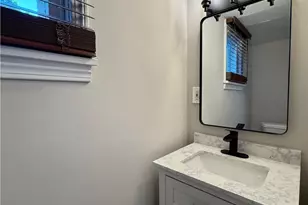 2216 Barrington Rd, University Heights, OH 44118 - Photo 14