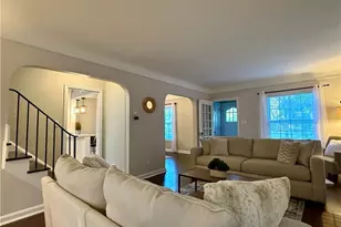 2216 Barrington Rd, University Heights, OH 44118 - Photo 6