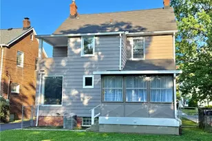 2216 Barrington Rd, University Heights, OH 44118 - Photo 32