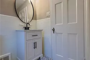 2216 Barrington Rd, University Heights, OH 44118 - Photo 26