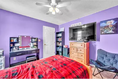 4253 Santina Way, Lorain, OH 44053 - Photo 36