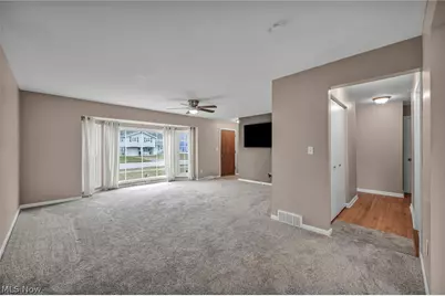 337 University Avenue, Elyria, OH 44035 - Photo 12