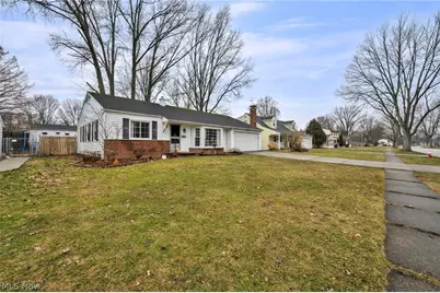 337 University Avenue, Elyria, OH 44035 - Photo 4