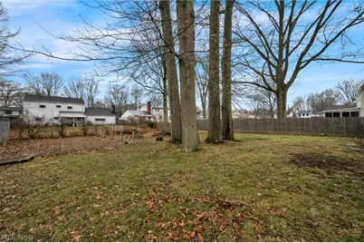 337 University Avenue, Elyria, OH 44035 - Photo 6