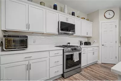 9264 Sharrott Road #801, Poland, OH 44514 - Photo 8