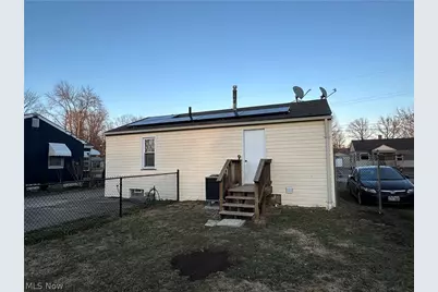 1867 Sheridan Avenue NE, Warren, OH 44483 - Photo 4