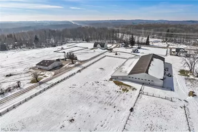 9455 Robinson Road, Chardon, OH 44024 - Photo 28