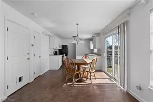 1138 Ledgestone Dr, Wadsworth, OH 44281 - Photo 6