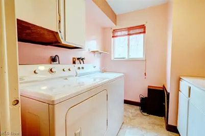 8840 Peck Road, Ravenna, OH 44266 - Photo 14