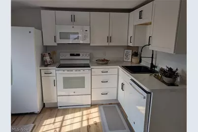 223 E Larwill Street, Wooster, OH 44691 - Photo 4