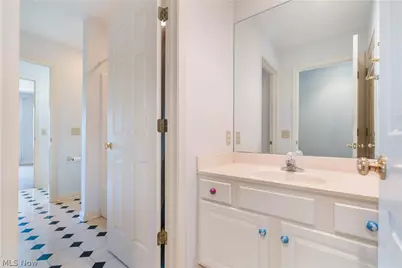 5412 Downingsgate Circle NW, Canton, OH 44718 - Photo 32