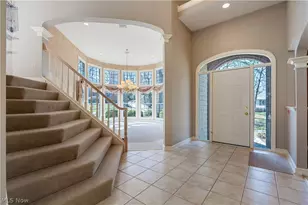 5412 Downingsgate Cir NW, Canton, OH 44718 - Photo 2