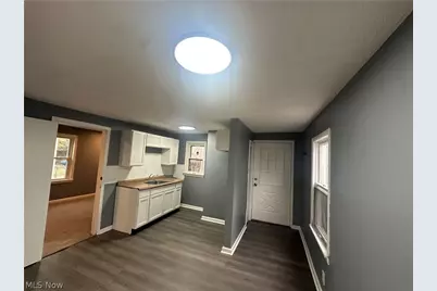 7815 Jeffries Avenue, Loveland, OH 44105 - Photo 4