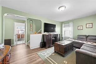 280 E 328th St, Willowick, OH 44095 - Photo 4