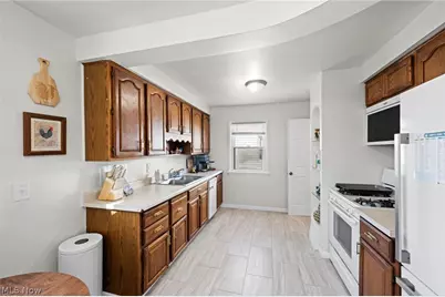 280 E 328th Street, Willowick, OH 44095 - Photo 12