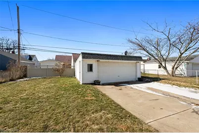 280 E 328th Street, Willowick, OH 44095 - Photo 32