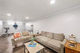 280 E 328th St, Willowick, OH 44095 - Photo 24