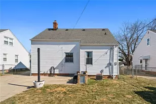 280 E 328th St, Willowick, OH 44095 - Photo 28