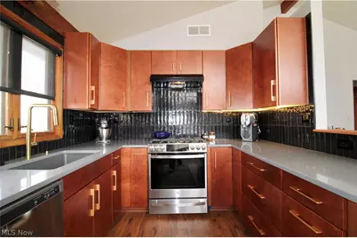 1139 Cherokee Trail, Willoughby, OH 44094 - Photo 6