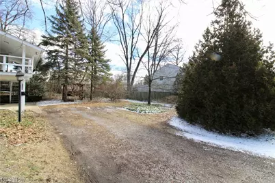 1139 Cherokee Trail, Willoughby, OH 44094 - Photo 18