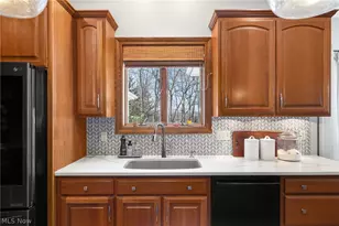 1114 Surrey Cir, Ashland, OH 44805 - Photo 10