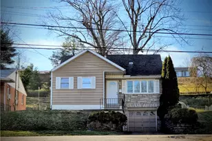 2417 Morningside Ave, Parkersburg, WV 26101 - Photo 2