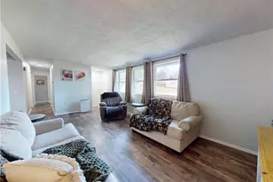 331 Lynn Cir NW, Canton, OH 44708 - Photo 4