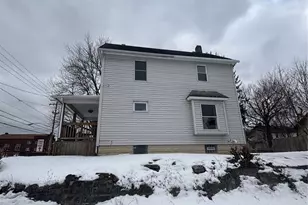 750 Brown St, Akron, OH 44311 - Photo 2