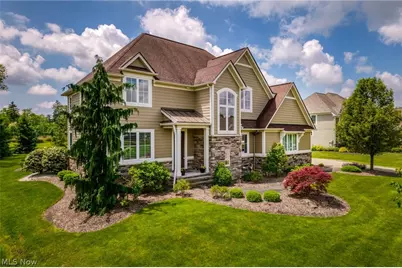 435 Dunwoody Drive, Aurora, OH 44202 - Photo 2
