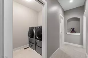 435 Dunwoody Dr, Aurora, OH 44202 - Photo 30