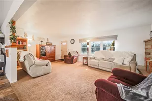 9718 James Rd, Fredericksburg, OH 44627 - Photo 6