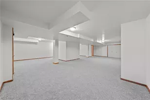 25471 Hilltop Dr, Beachwood, OH 44122 - Photo 32