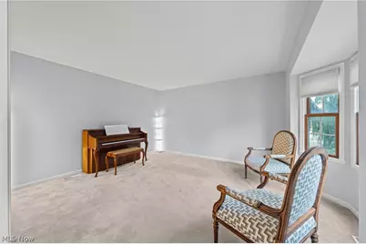 25471 Hilltop Drive, Beachwood, OH 44122 - Photo 16