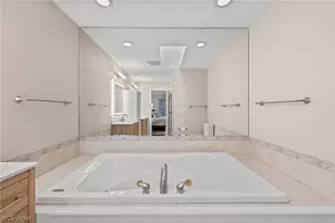 25471 Hilltop Dr, Beachwood, OH 44122 - Photo 24