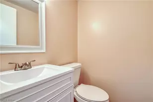 5548 Ivy Ct, Willoughby, OH 44094 - Photo 16