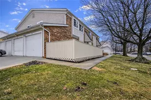 5548 Ivy Ct, Willoughby, OH 44094 - Photo 4