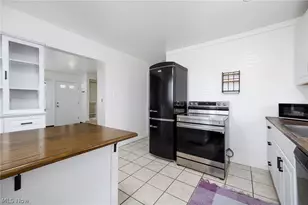 894 Argonne Ave, Akron, OH 44310 - Photo 6