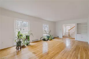 19615 Scottsdale Blvd, Huber Heights, OH 44122 - Photo 6