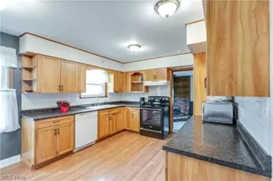 1306 N Plainview Dr, Copley, OH 44321 - Photo 4