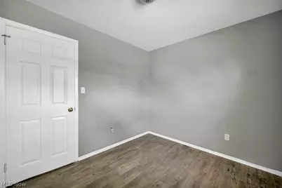 12102 Imperial Avenue, Loveland, OH 44120 - Photo 22