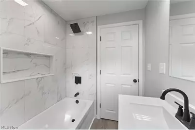 3510 E Heights Street SE, Warren, OH 44484 - Photo 10