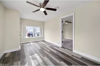 303 Delamere Road, Vermilion, OH 44089 - Photo 4