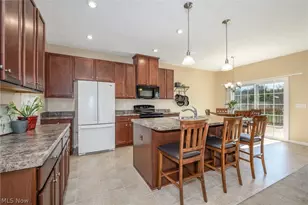 3564 Shady Timber Dr, Twinsburg, OH 44087 - Photo 8